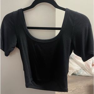 Lululemon black shirt size 4
